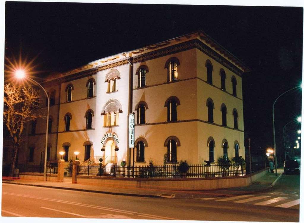 Hotel 2000 Fabriano Exterior foto